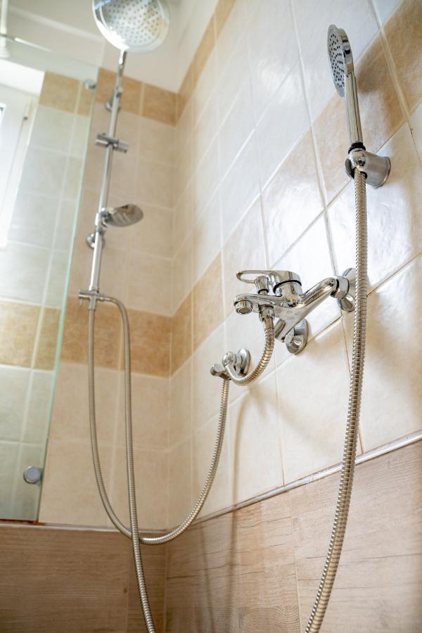 Koropi 3 Bedroom Luxurious Apartment 5 Pers- Angel House מראה חיצוני תמונה